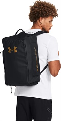 {{productViewItem.photos[photoViewList.activeNavIndex].Alt || productViewItem.photos[photoViewList.activeNavIndex].Description || 'Under Armour Сумка UA Contain Duo SM BP Duffle'}}