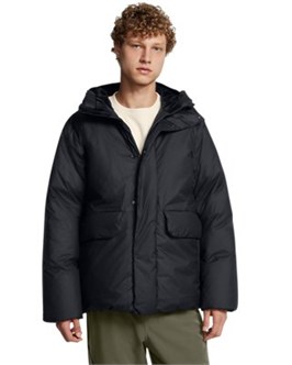 {{productViewItem.photos[photoViewList.activeNavIndex].Alt || productViewItem.photos[photoViewList.activeNavIndex].Description || 'UA Limitless DownJacket'}}