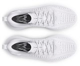 UA Velociti 4Running Shoes 3027585-102